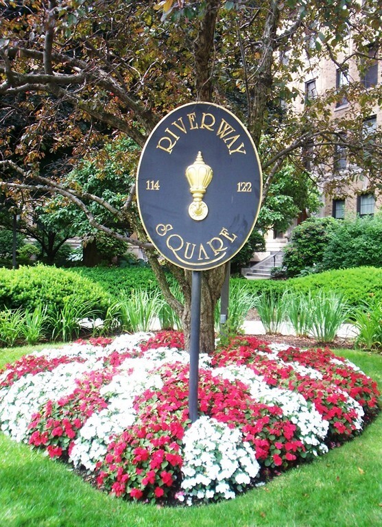 Foto del edificio - 114 Riverway