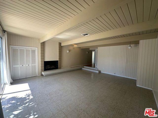 Foto del edificio - 3169 S Bentley Ave