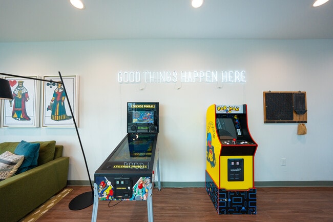 Building Photo - The Marshall on 3rd