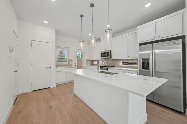 Building Photo - 21231 Creeping Bentgrass Dr