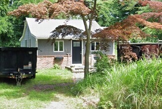 Building Photo - 15 Whittier Dr