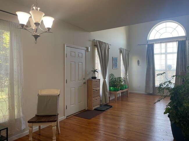 Building Photo - 227 Snapdragon Way