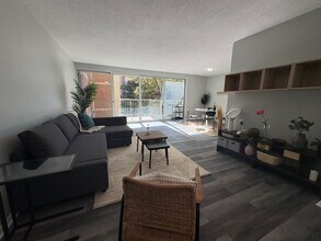 Model Unit - The Langston Views