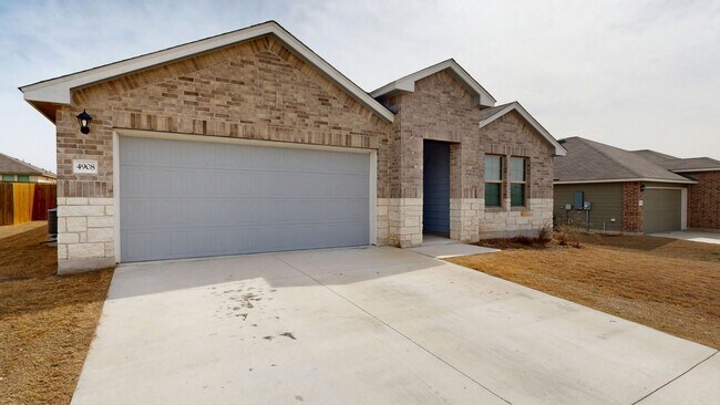 Building Photo - ALMOST NEW HOME BY FORT HOOD!!!