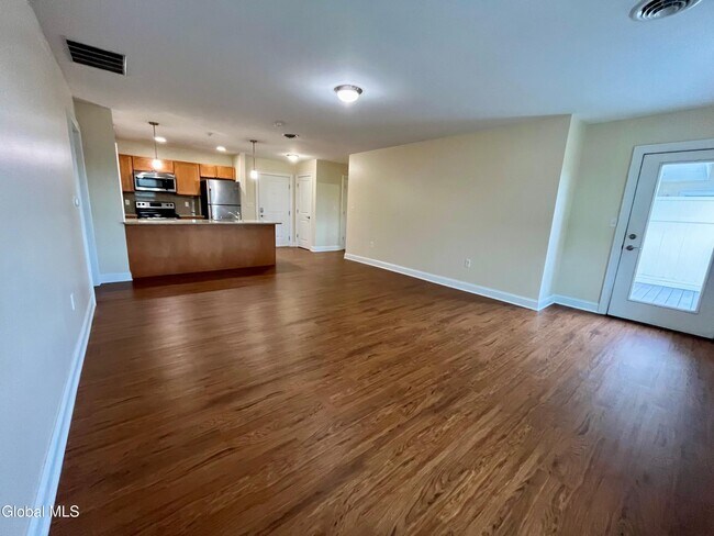 Building Photo - 60 Weibel Ave