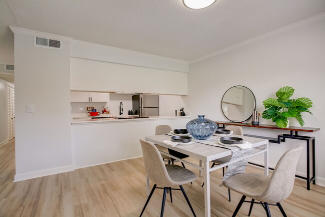 Building Photo - Captiva Club Apartments