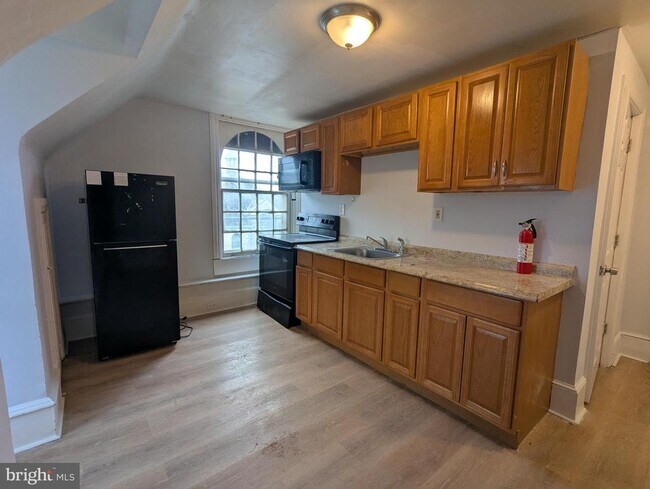 Foto del edificio - 384 E Chestnut St