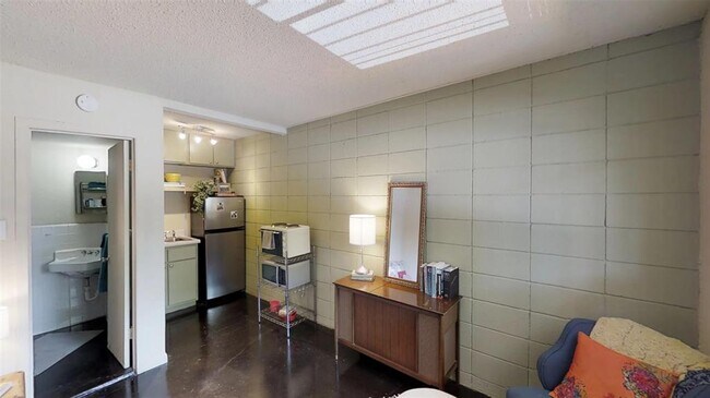 Foto del edificio - 300 E 30th St