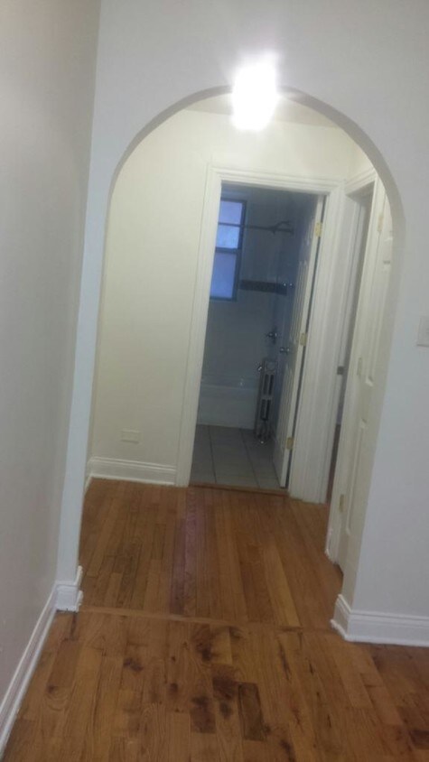 Foto principal - 7909 S Phillips Ave