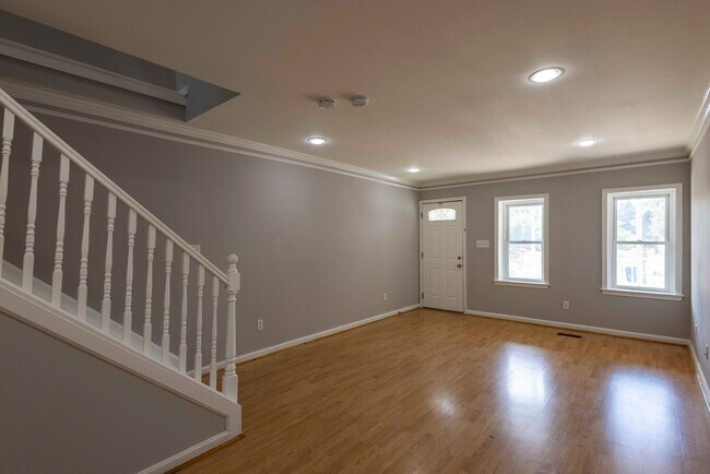Foto del edificio - Charming 2Bed/1.5Bath in Westport, MD!