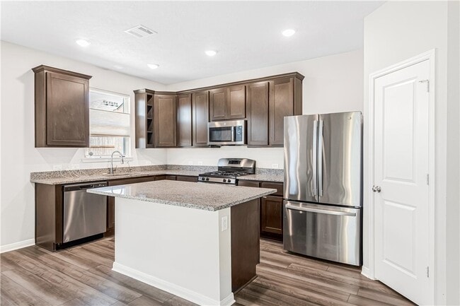 Foto del edificio - 411 Ft Dix Ln