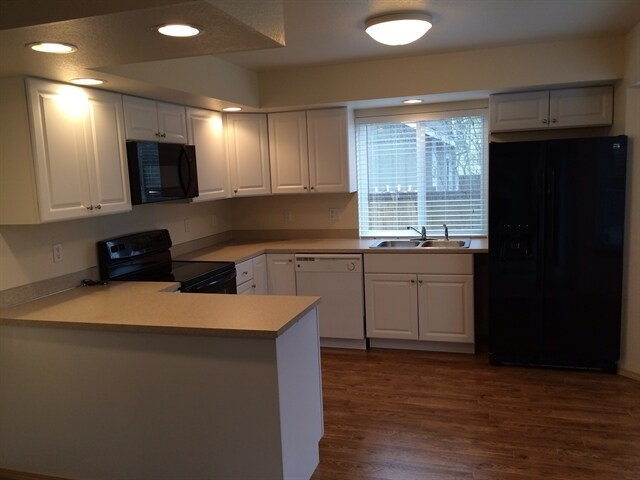 Foto del edificio - 806 Mountain Aire Ct NW