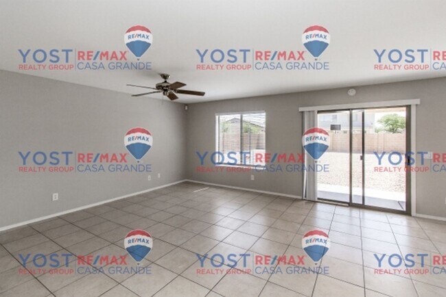 Building Photo - Welcome Home to Mission Valley!