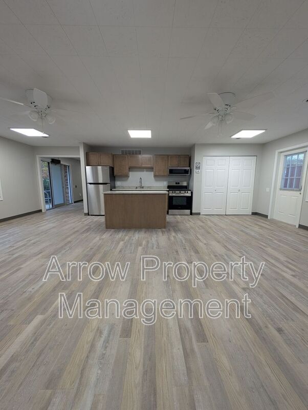 Foto del edificio - 407 H St