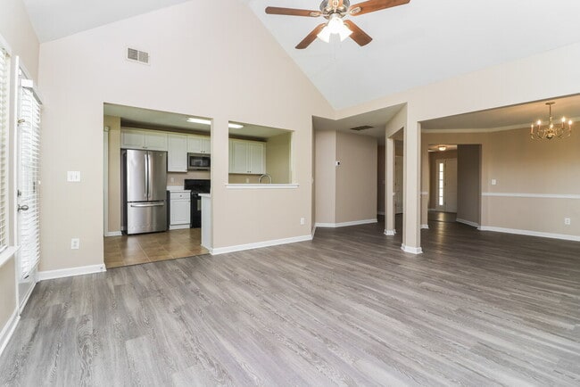 Building Photo - 1412 Cumberland Creek Ln SW