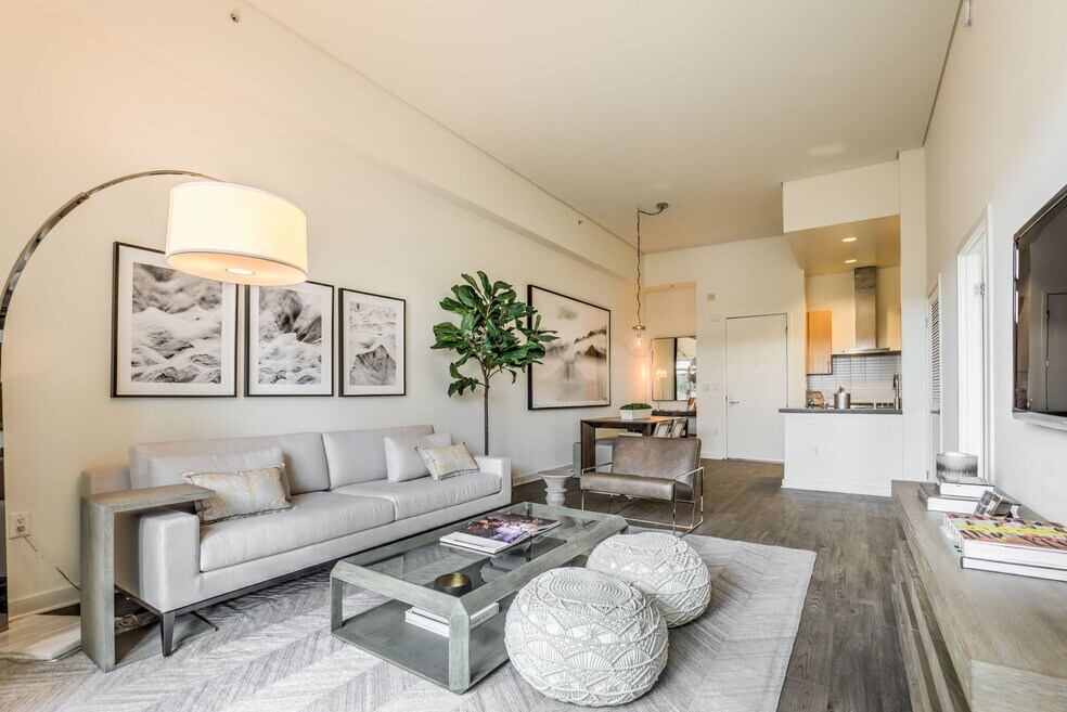 View of Best North Hollywood CA Luxury Apartments for Rent - 210 Rentals ...