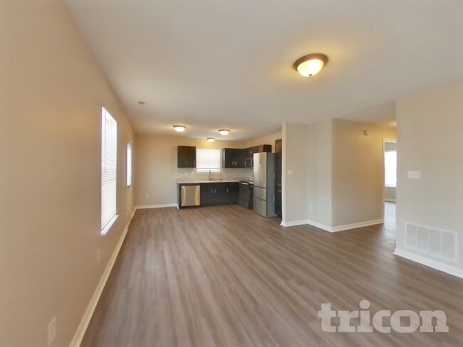 Foto del edificio - 1619 Prairieview Ln