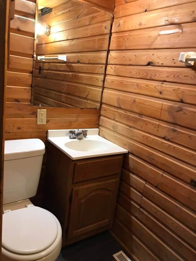 Bathroom with shower - 601 Riverside Ave
