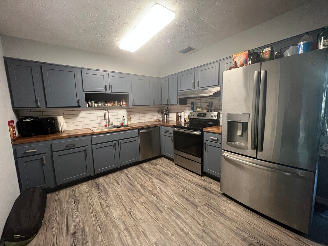 Foto principal - 3236 Park St