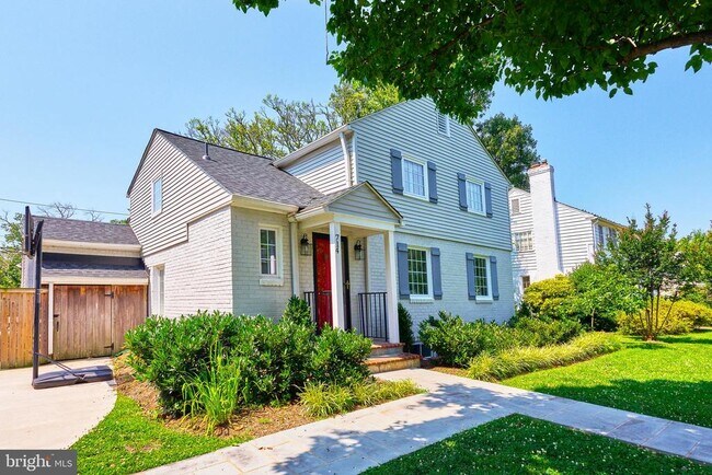 Foto del edificio - 714 Grand View Dr