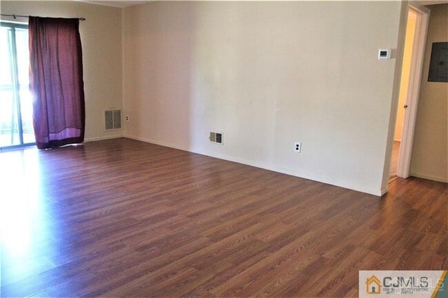 Foto del edificio - 604 Sharon Garden Ct