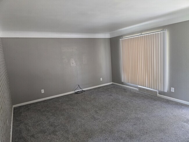 Foto del edificio - 21094 Reimanville Ave