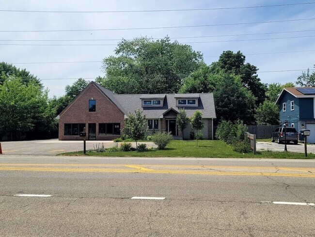 Foto del edificio - 618 Barron Blvd