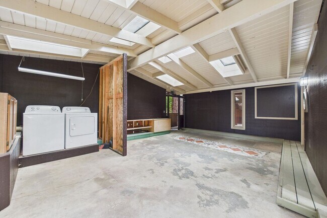 Foto del edificio - 2910 Greenbriar Ln