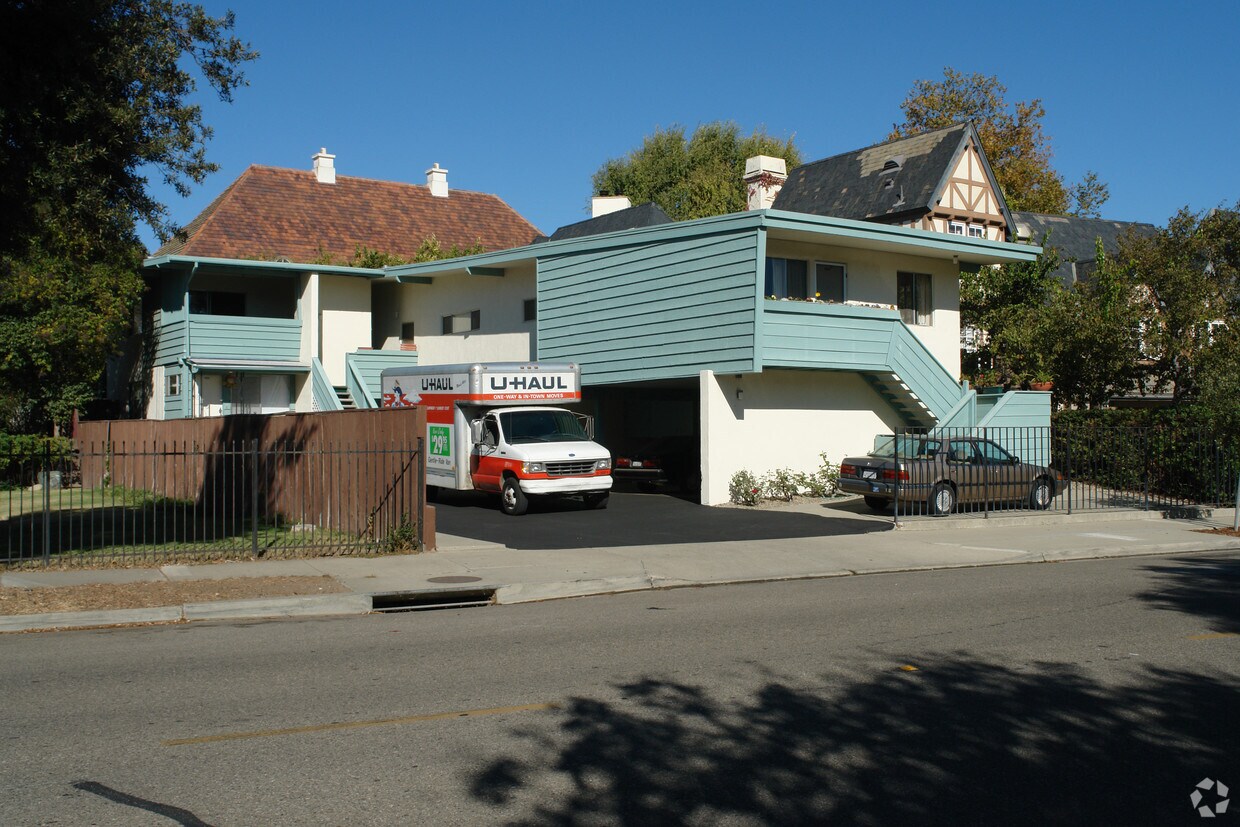 15531561 Oak St, Solvang, CA 93463 Apartments in Solvang, CA