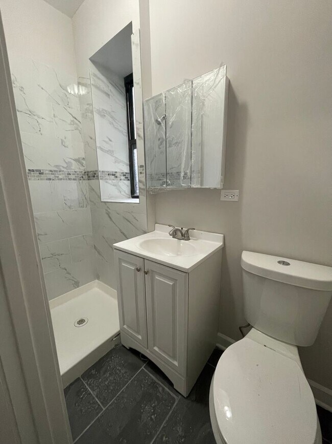 Foto del edificio - 3245 W 23rd St
