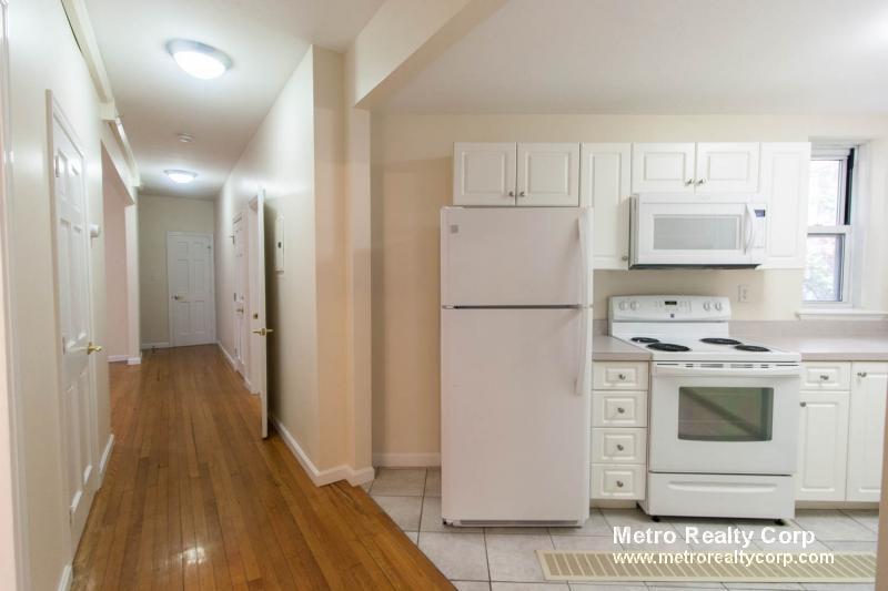 Primary Photo - 1405 Beacon St