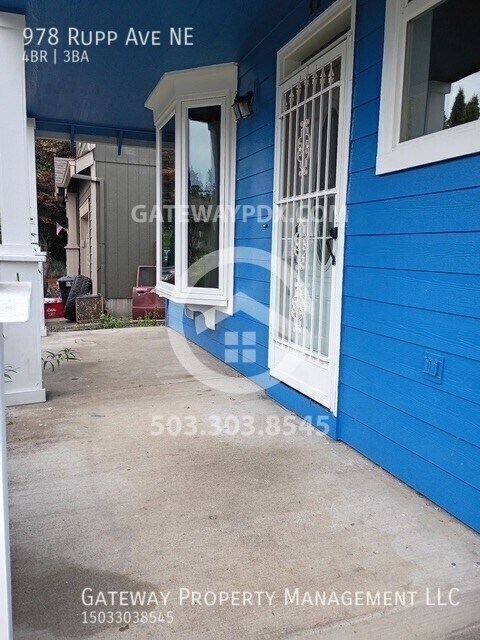 Foto del edificio - 978 Rupp Ave NE