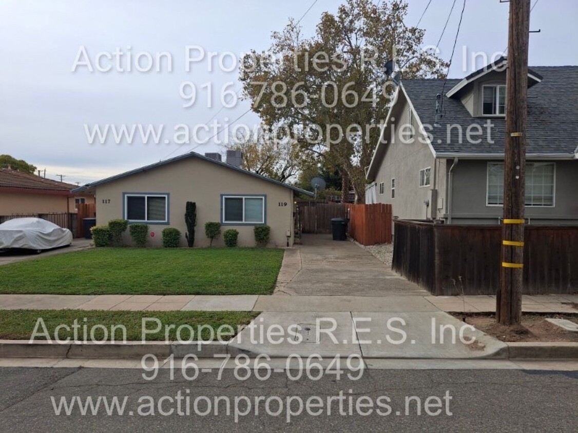 Primary Photo - Central Roseville -Duplex 1 Bed, 1 Bath Du...