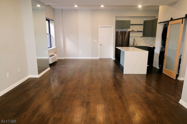 Building Photo - 111 Mulberry St