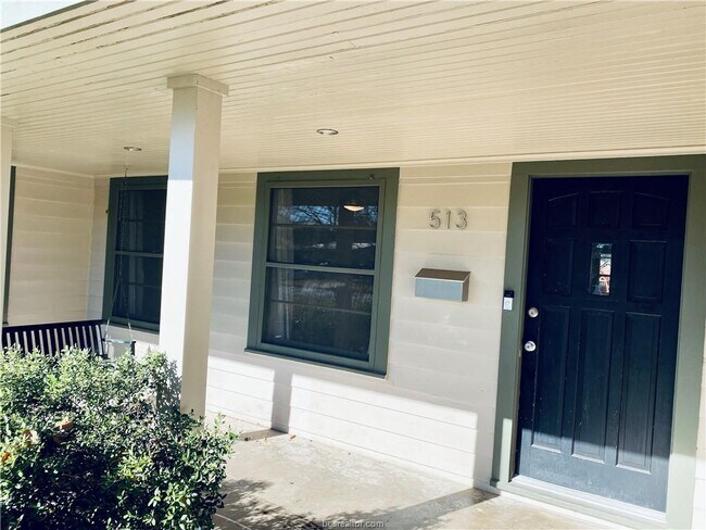 Foto del edificio - 513 Kyle Ave