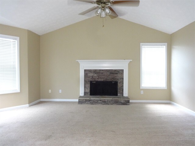 Foto del edificio - 1020 Whispering Woods Drive