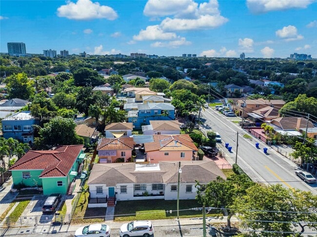Foto del edificio - 1050 SW 9th St