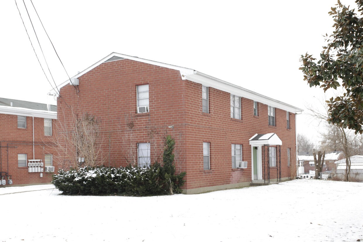 6617 Strawberry Ln, Louisville, KY 40214 Apartments in Louisville, KY