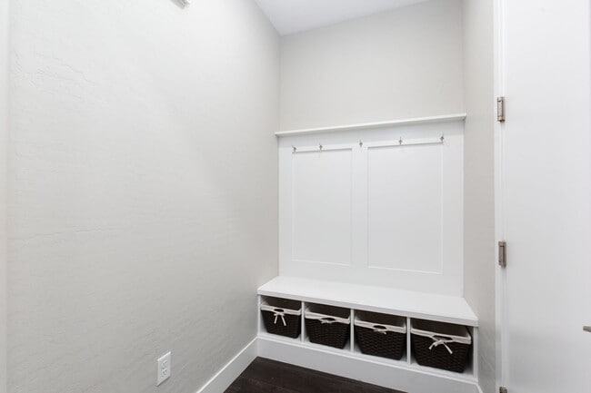 Building Photo - Luxury Skye Canyon 4 bedroom