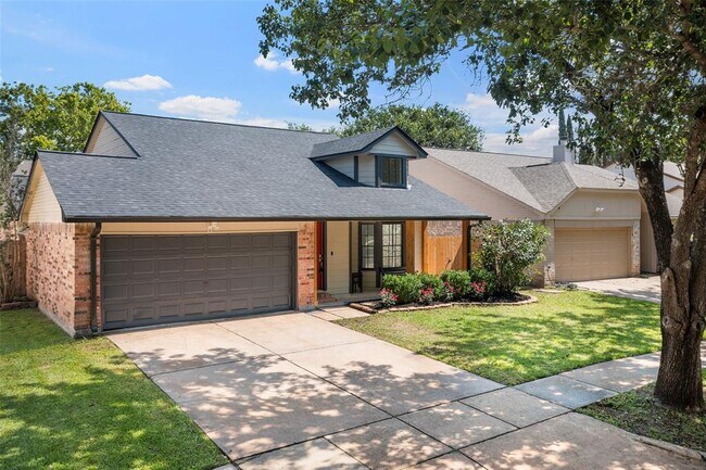 Foto del edificio - 3523 Meadowcrest Ln