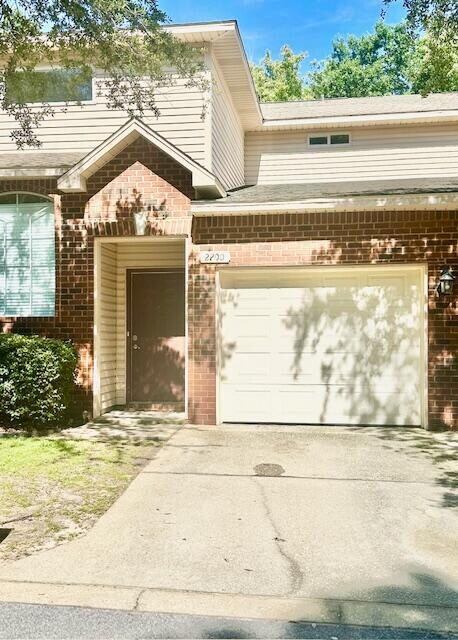 Foto principal - 2200 Hadleigh Hills Ct