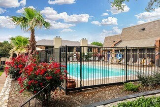 Building Photo - Riverwood Apartments