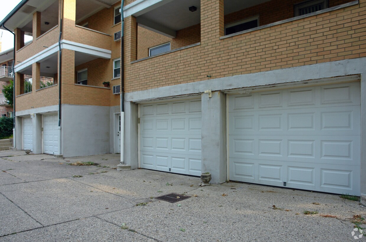 Foto del edificio - 2801 Queen City Ave