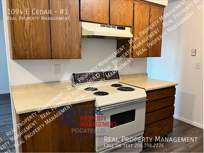 Foto del edificio - 1094 E Cedar St