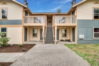 Building Photo - 2412 S I St