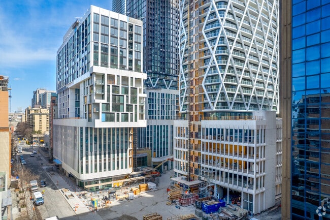 Building Photo - Artists' Alley