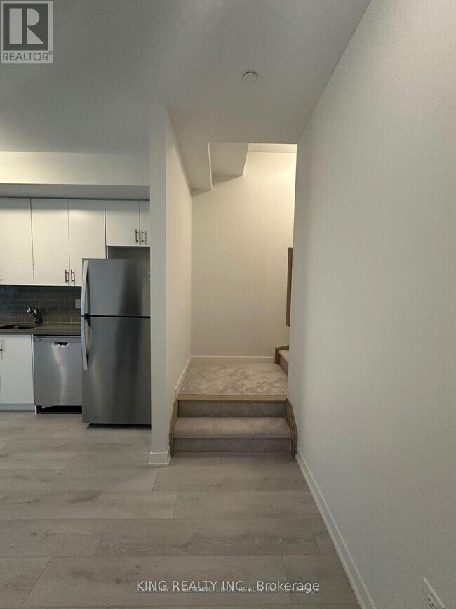 Photo du bâtiment - 3409 Ridgeway Dr