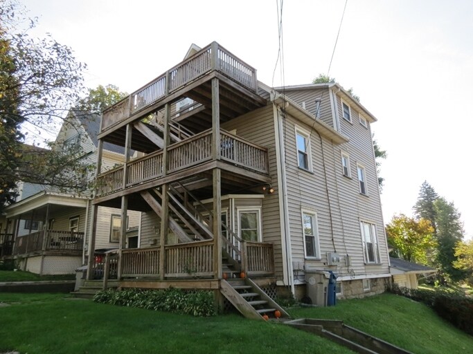 150 Glenwood Ave, Meadville, PA 16335 Apartments in Meadville, PA