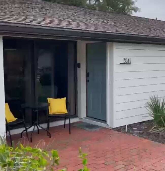 Foto del edificio - 3541 Longmeadow