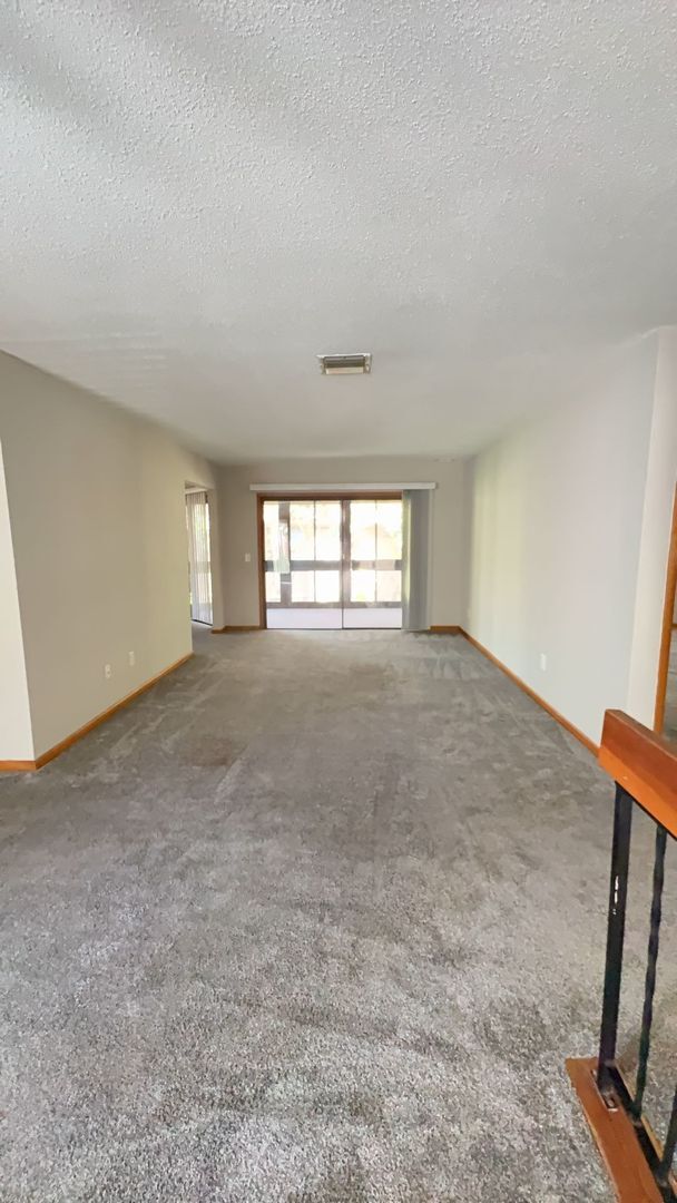 Foto del edificio - 2/2 for rent in desirable Fairways Condos